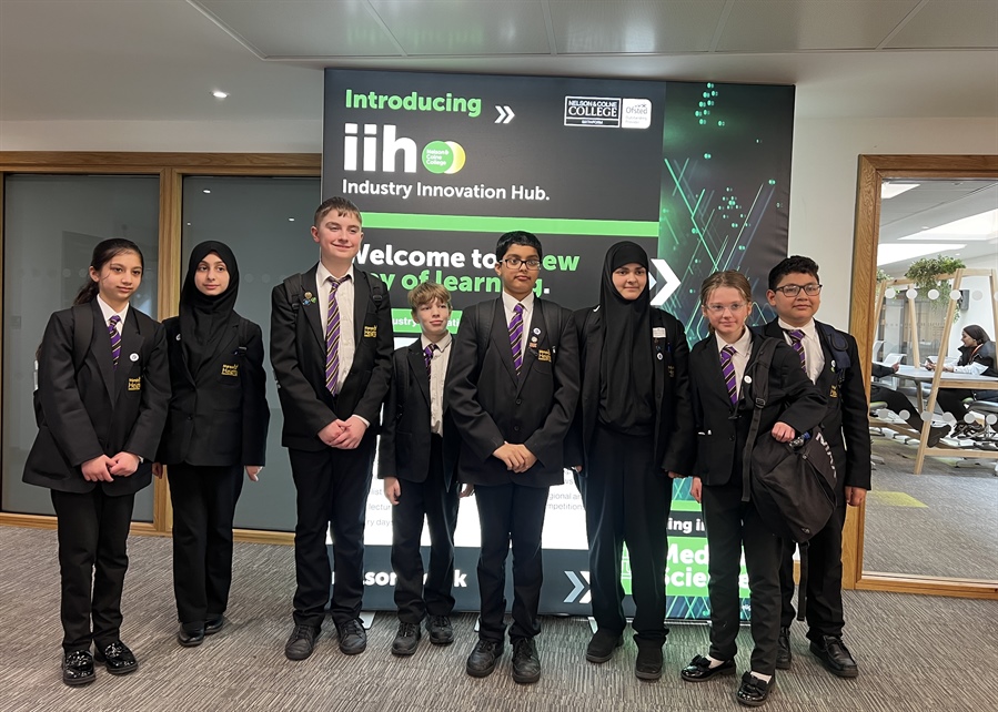 Pupils Explore the Digital World