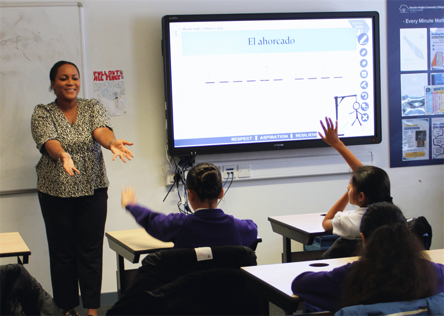 St Paul's C.E. Primary School Pupils Visit Marsden Heights